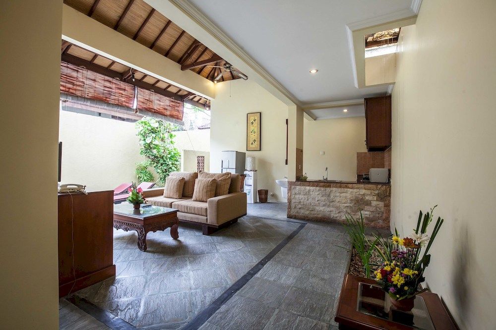 Putri Bali Villa Seminyak Exterior foto